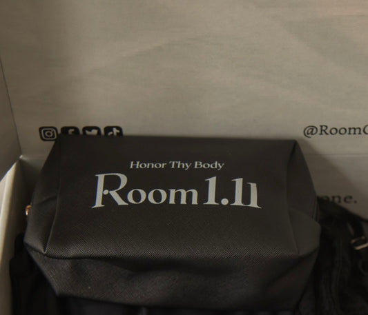 Room 1.11 Makeup Bag